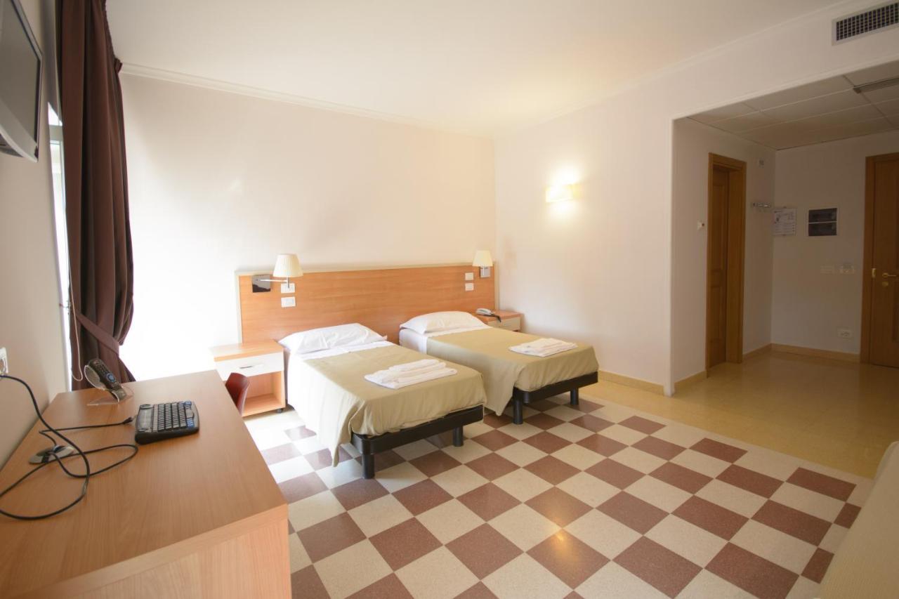 Domus Stella Maris - Casa Per Ferie Hotel Ancona Exterior photo